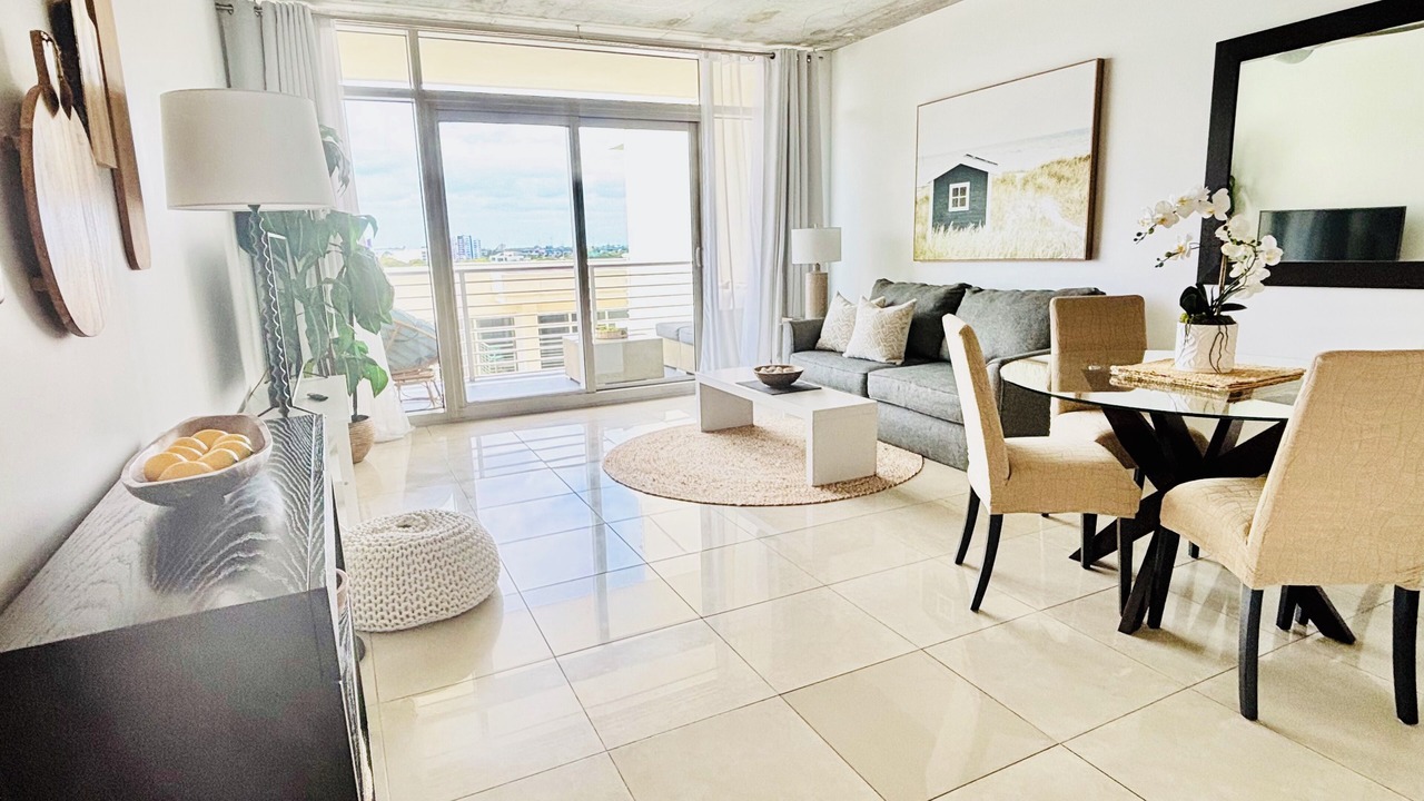 Photo of Livingroom in Midtown