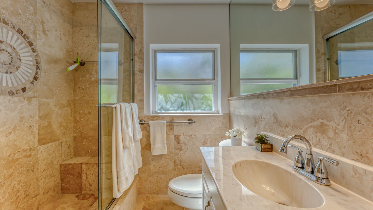 Photo of Bathroom in Dolphin Isles