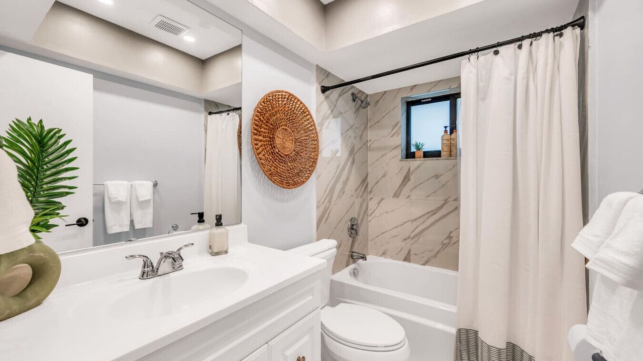 Photo of Bathroom in Plantation