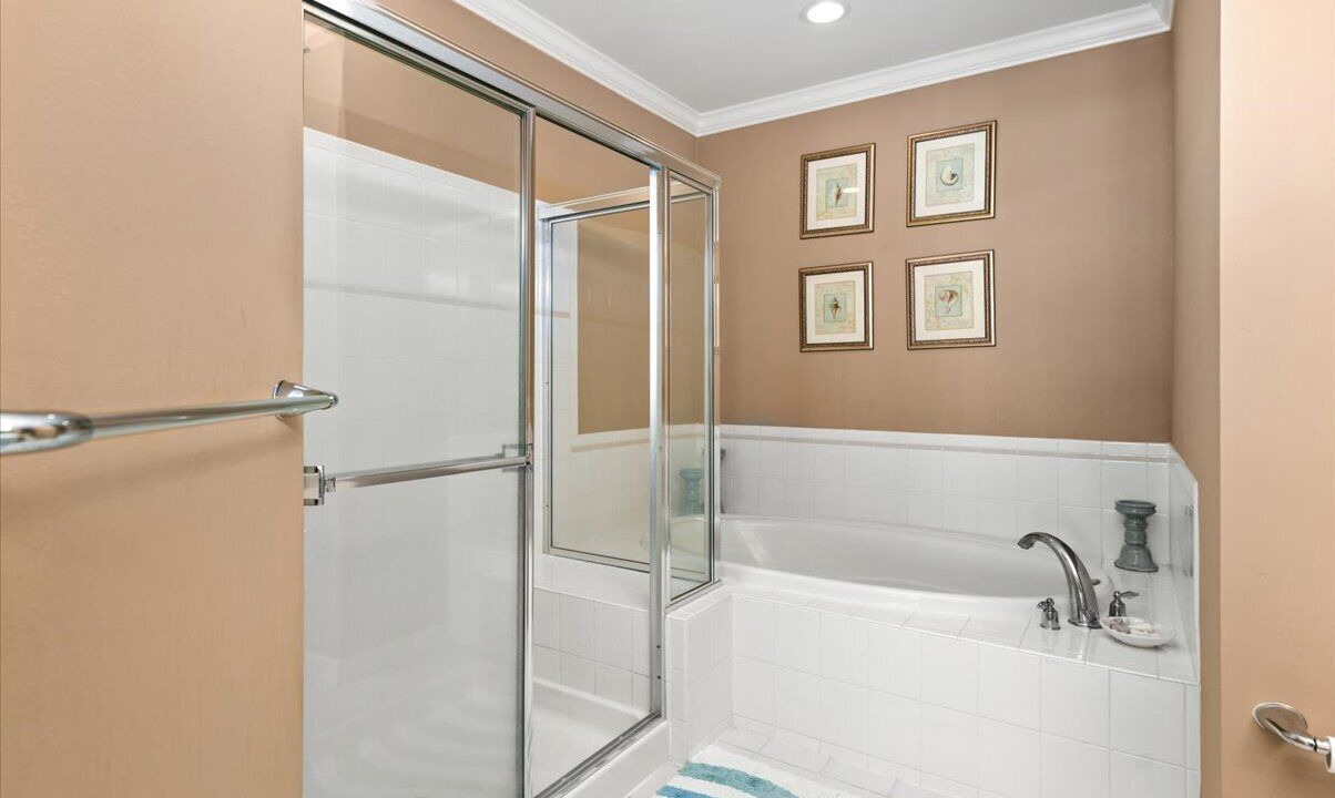 Photo of Bathroom in Sunset Island