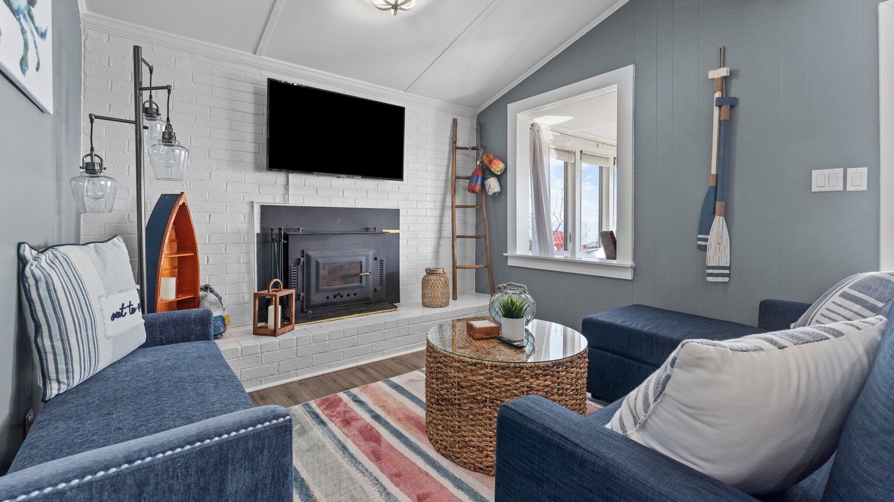 Photo of Livingroom in Reedville