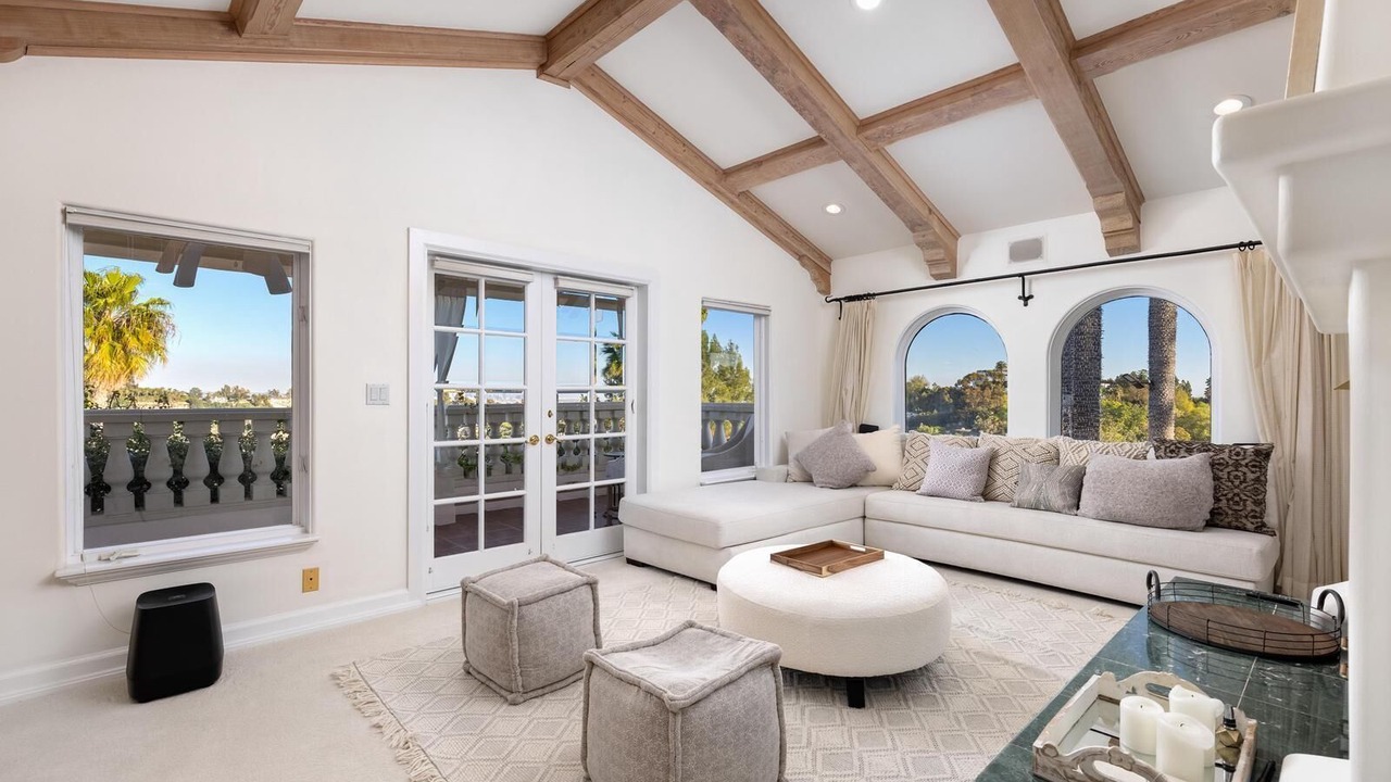 Photo of Livingroom in Bel Air