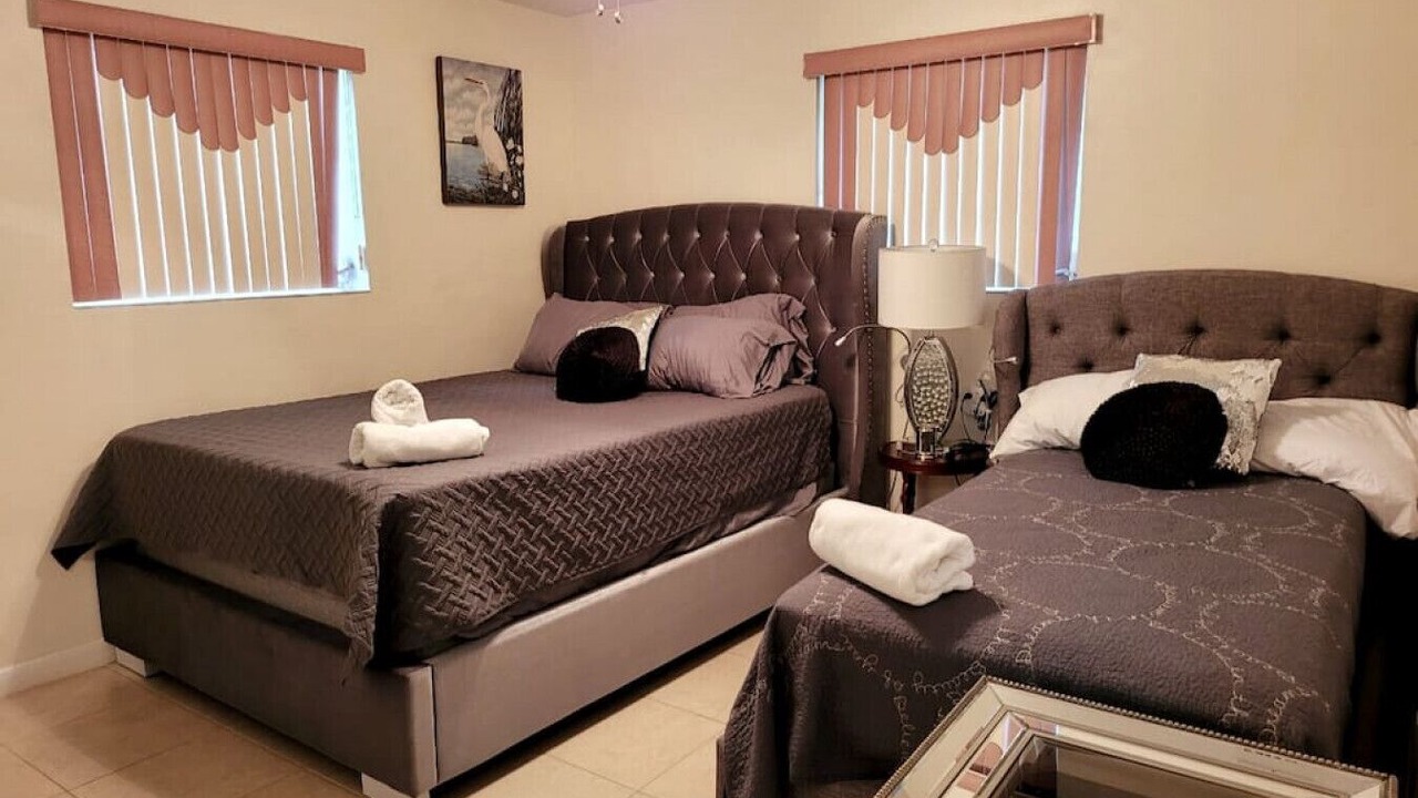 Photo of Bedroom in Sunset