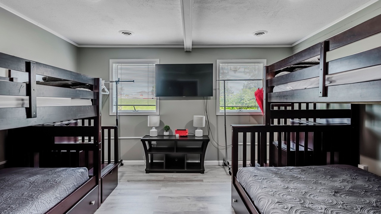 Photo of Bedroom in Sylvan Beach