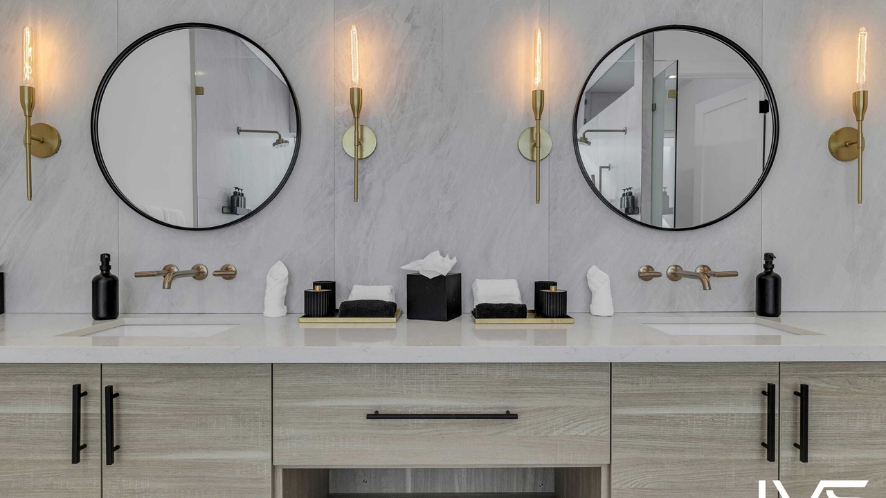 Photo of Bathroom in Lauderdale Beach