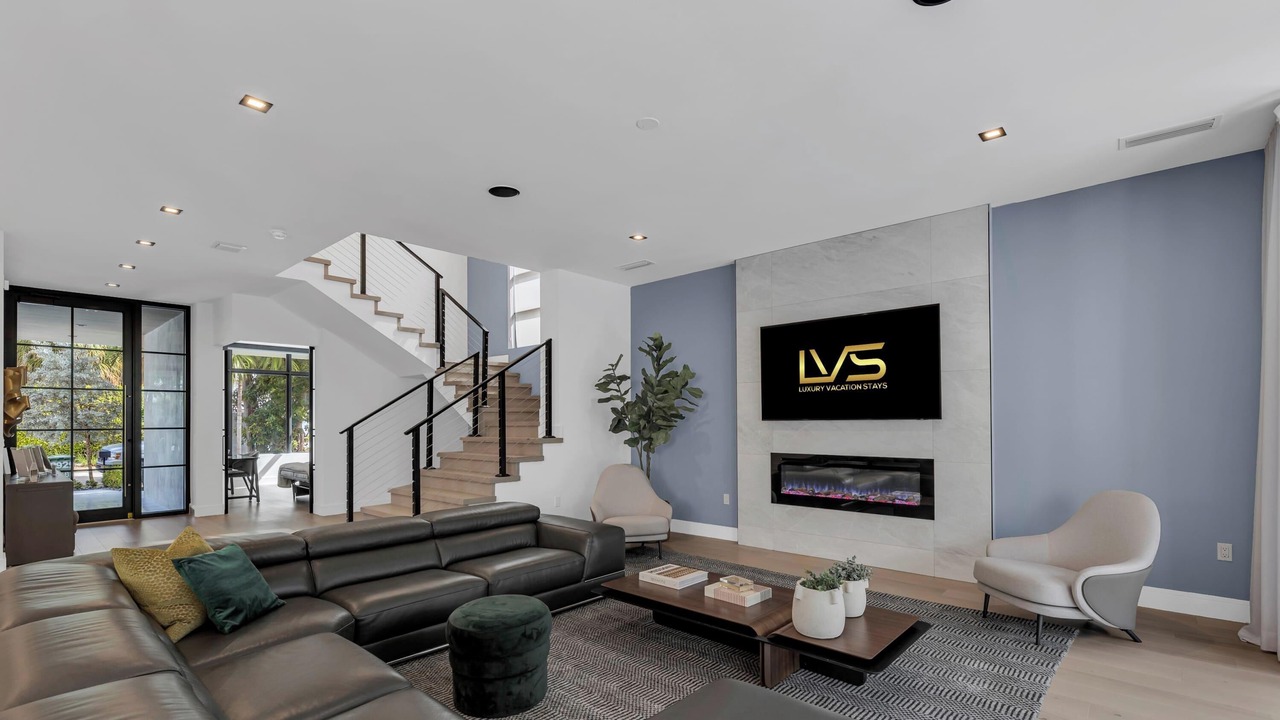 Photo of Livingroom in Lauderdale Beach