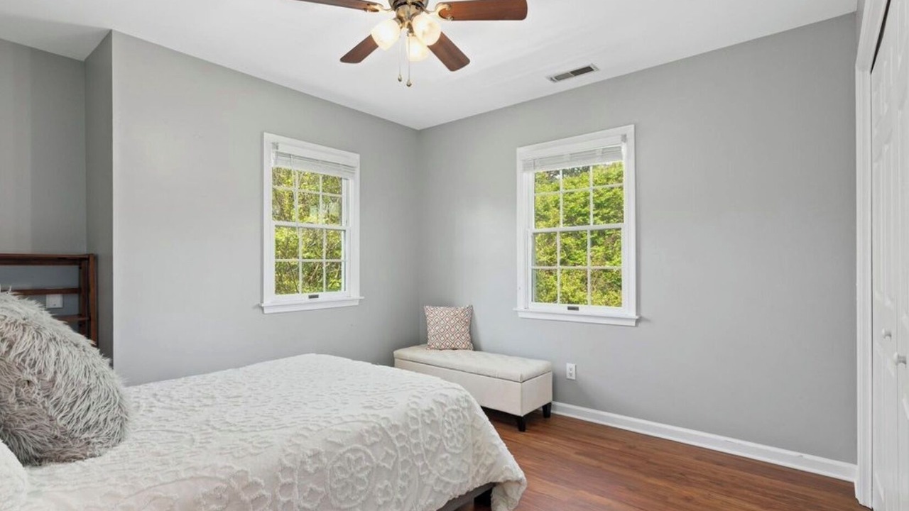 Photo of Bedroom in Secretary