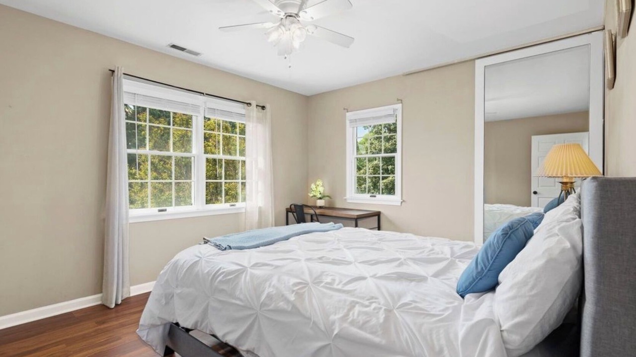 Photo of Bedroom in Secretary