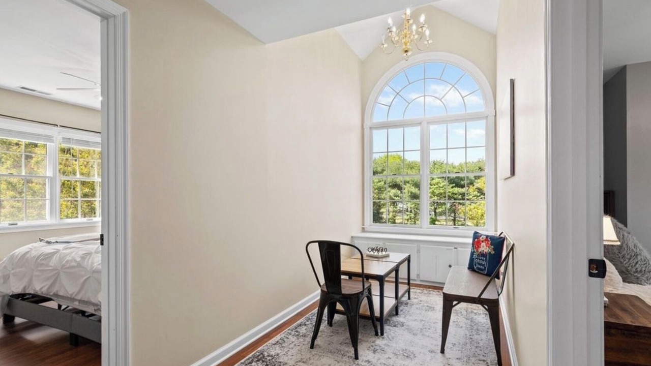 Photo of Bedroom in Secretary