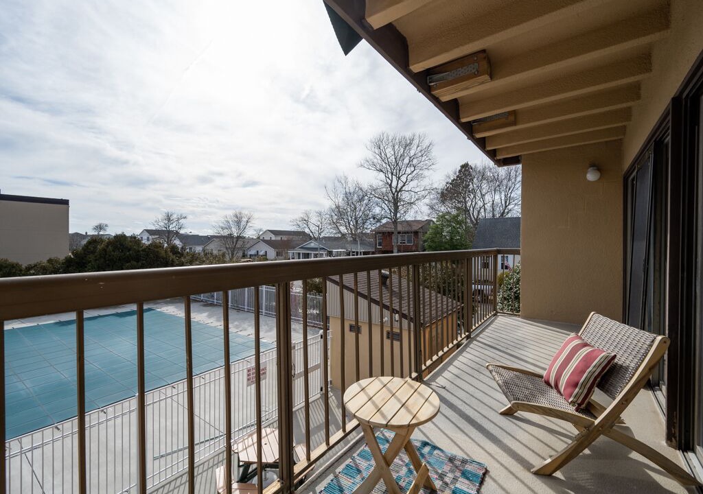 Photo of Patio Balcony in Caine Woods