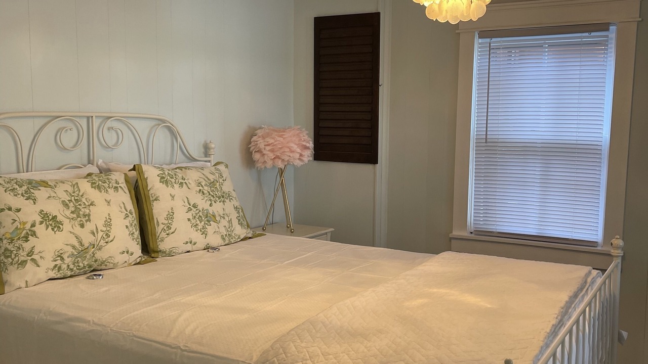 Photo of Bedroom in Rock Point