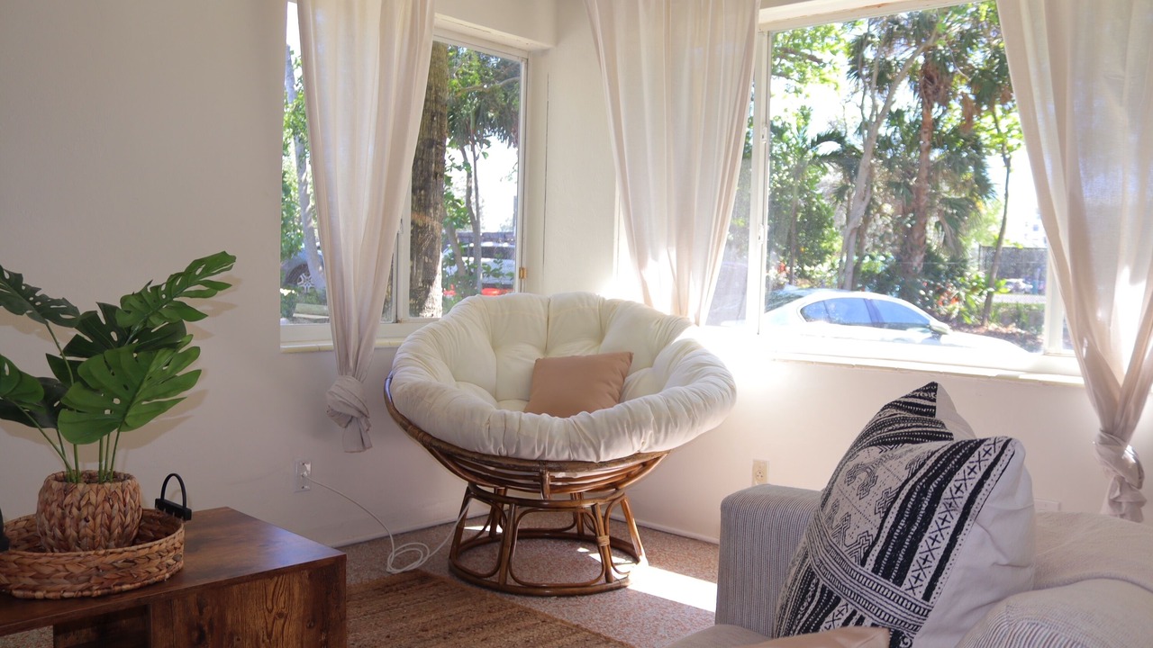 Photo of Livingroom in Deerfield Beach