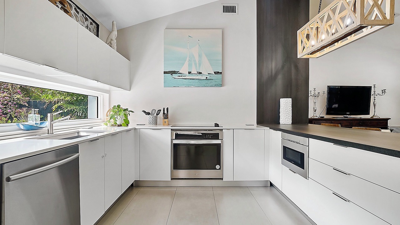 Photo of Kitchen in South Middle River