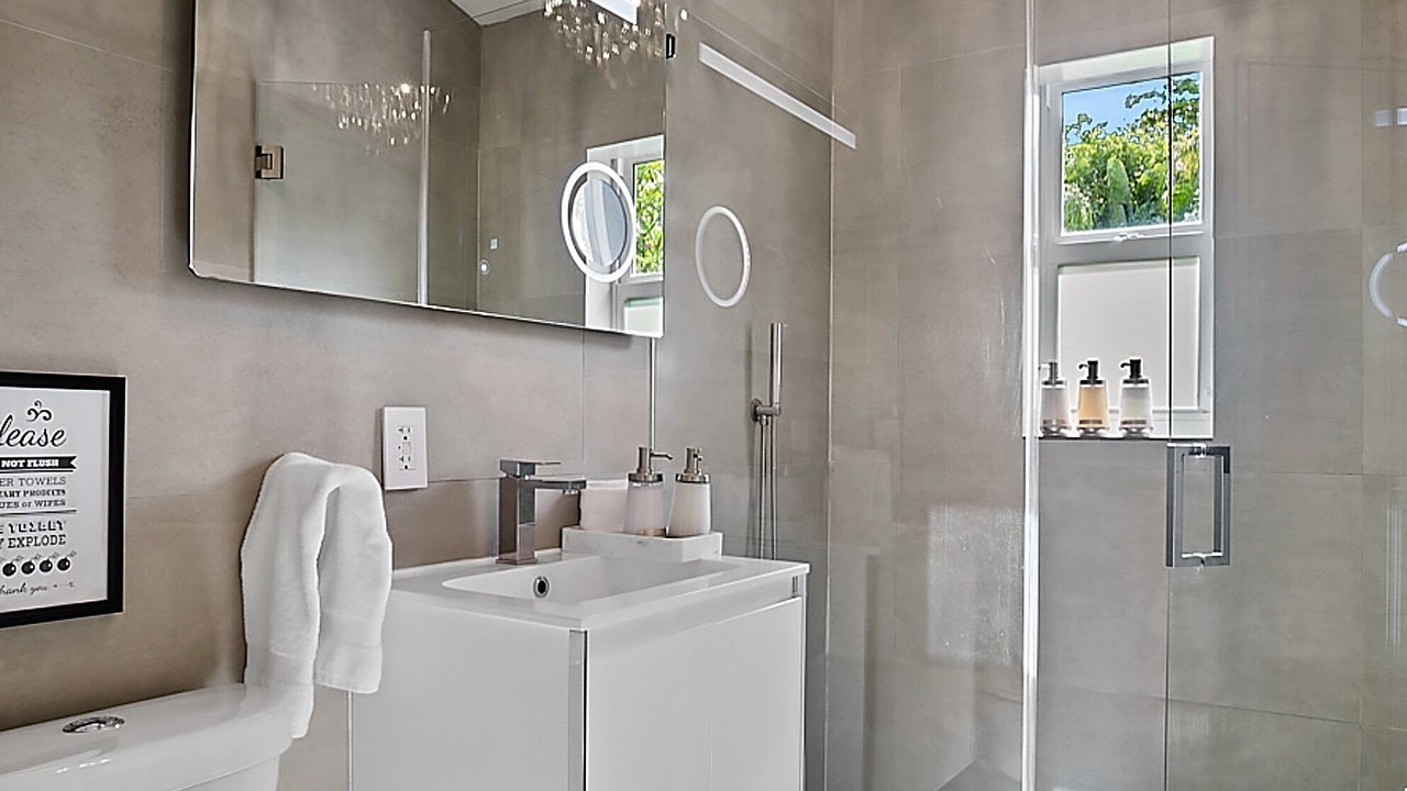 Photo of Bathroom in South Middle River
