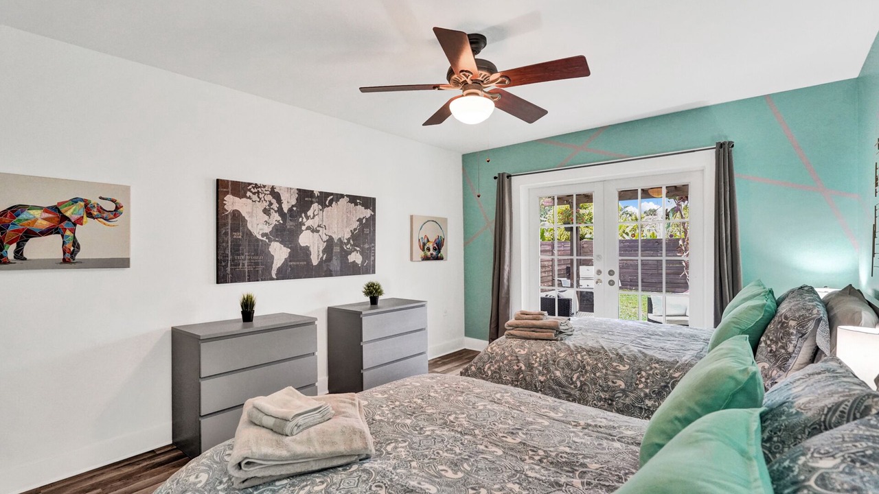 Photo of Bedroom in Downtown Hollywood