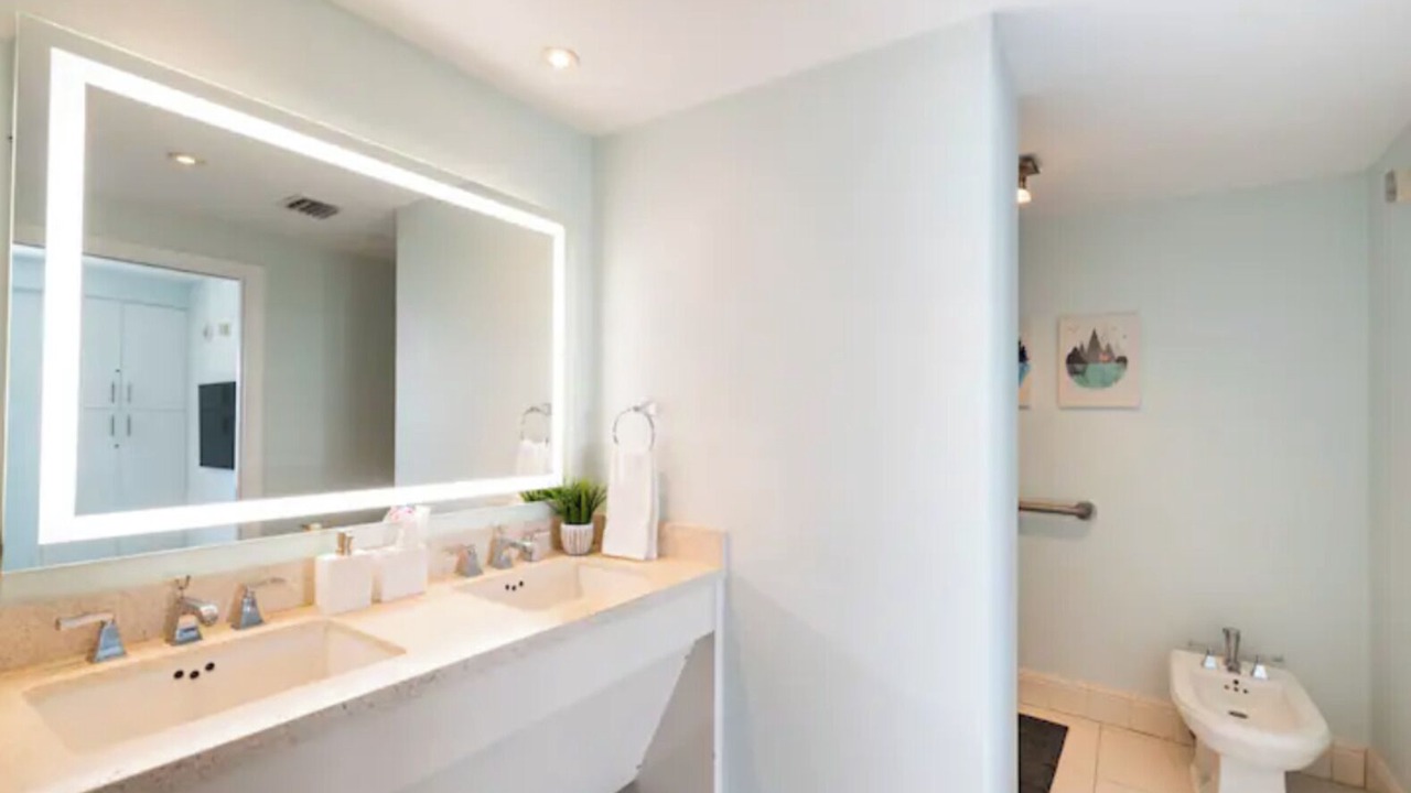 Photo of Bathroom in South Beach
