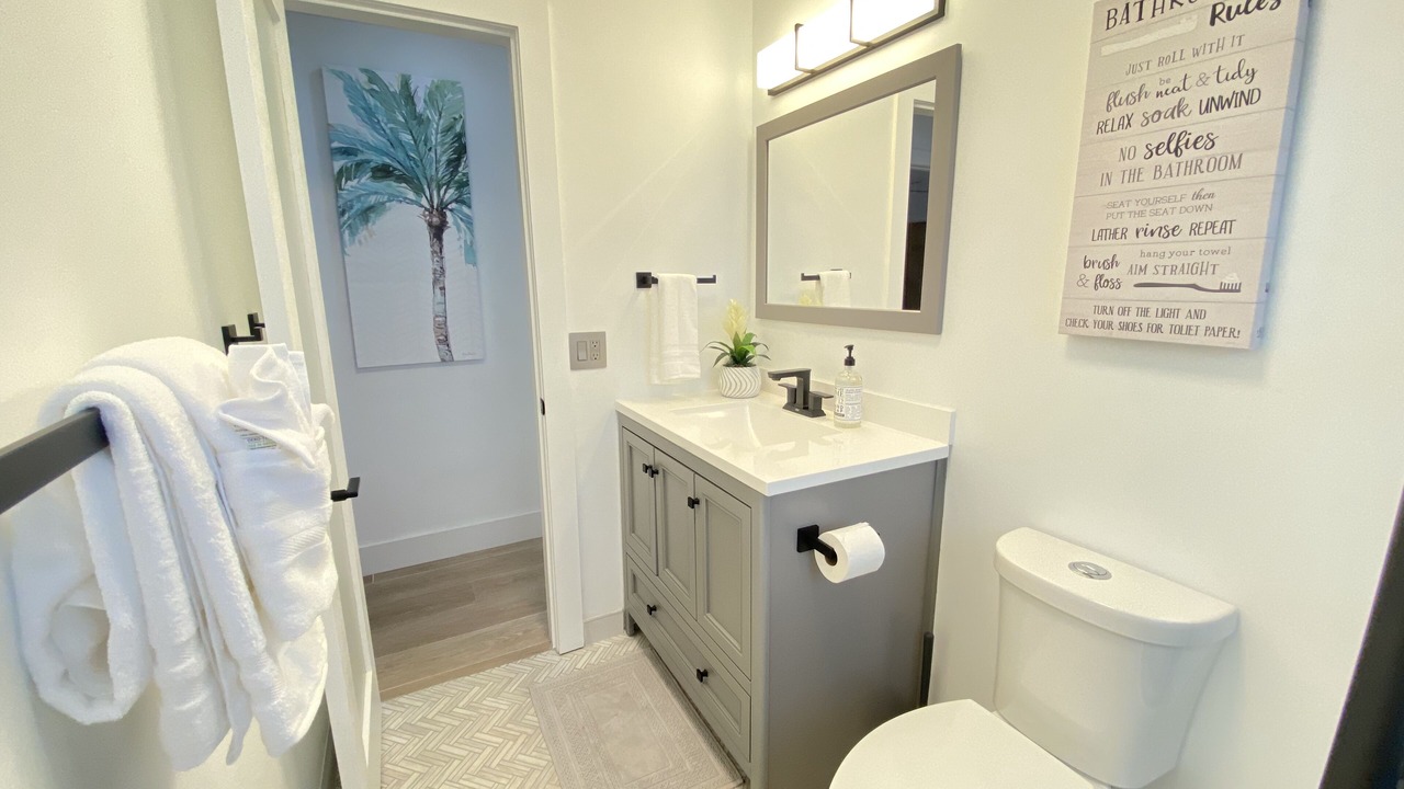 Photo of Bathroom in Riverside Park