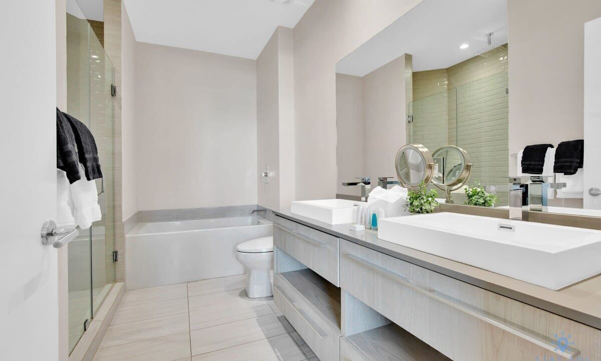 Photo of Bathroom in Hollywood South Central Beach
