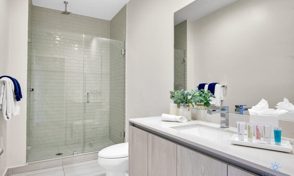 Photo of Bathroom in Hollywood South Central Beach