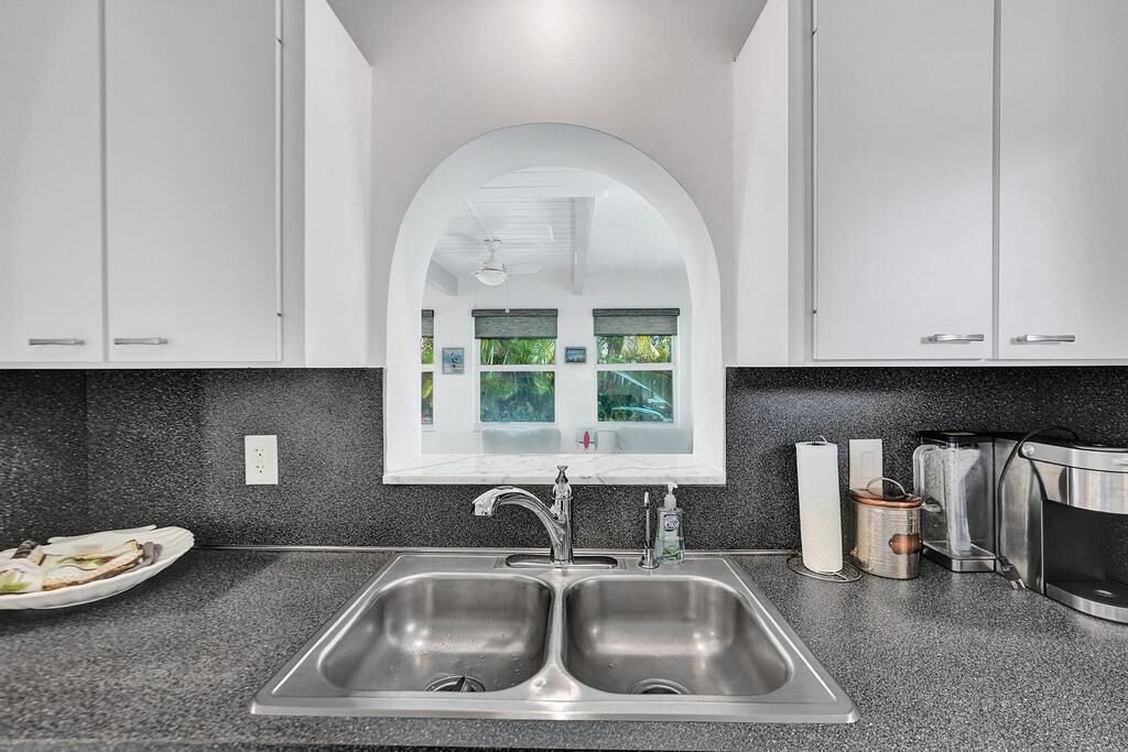 Photo of Kitchen in Lauderdale-by-the-Sea