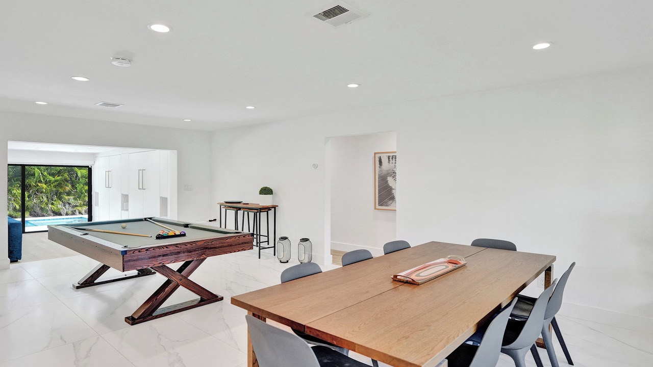 Photo of Bedroom in Lauderdale-by-the-Sea