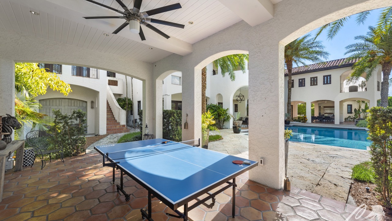 Photo of Patio Balcony in Northeast Miami