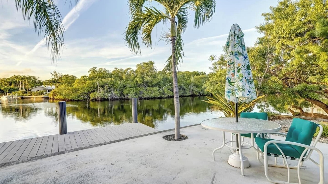 Photo of Outdoor in Middle River Terrace