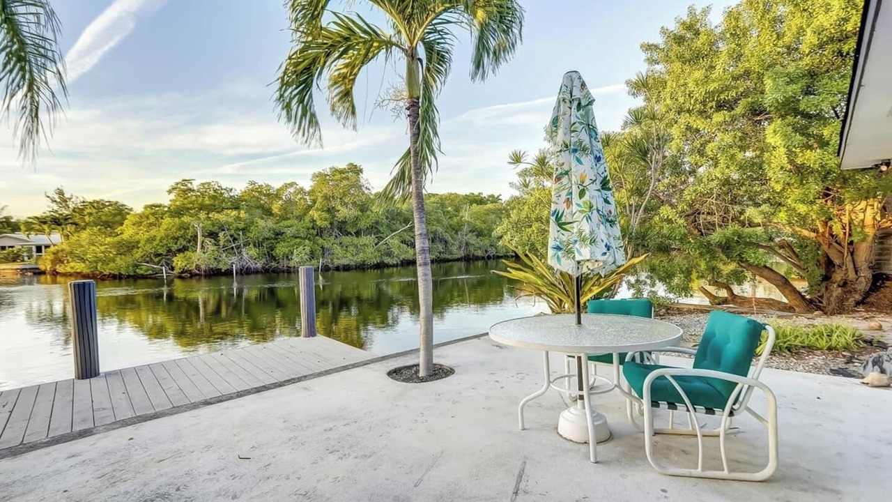 Photo of Outdoor in Middle River Terrace