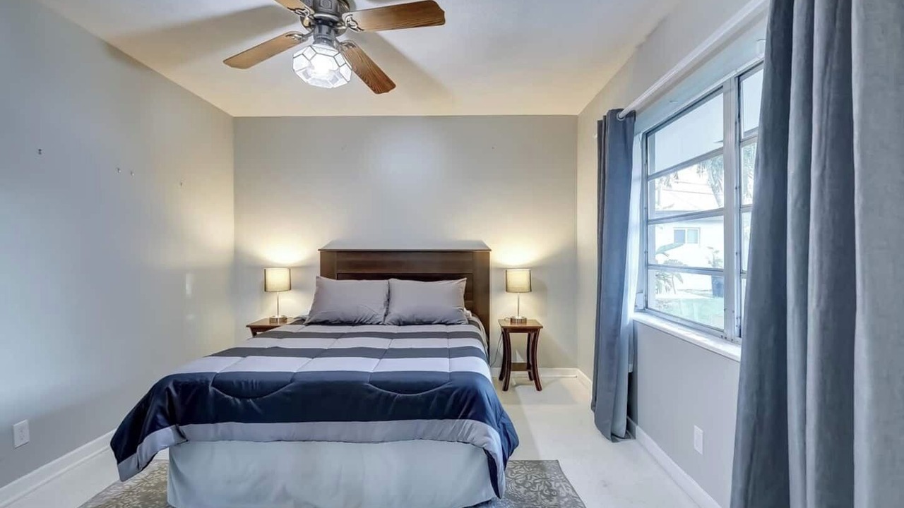 Photo of Bedroom in Middle River Terrace