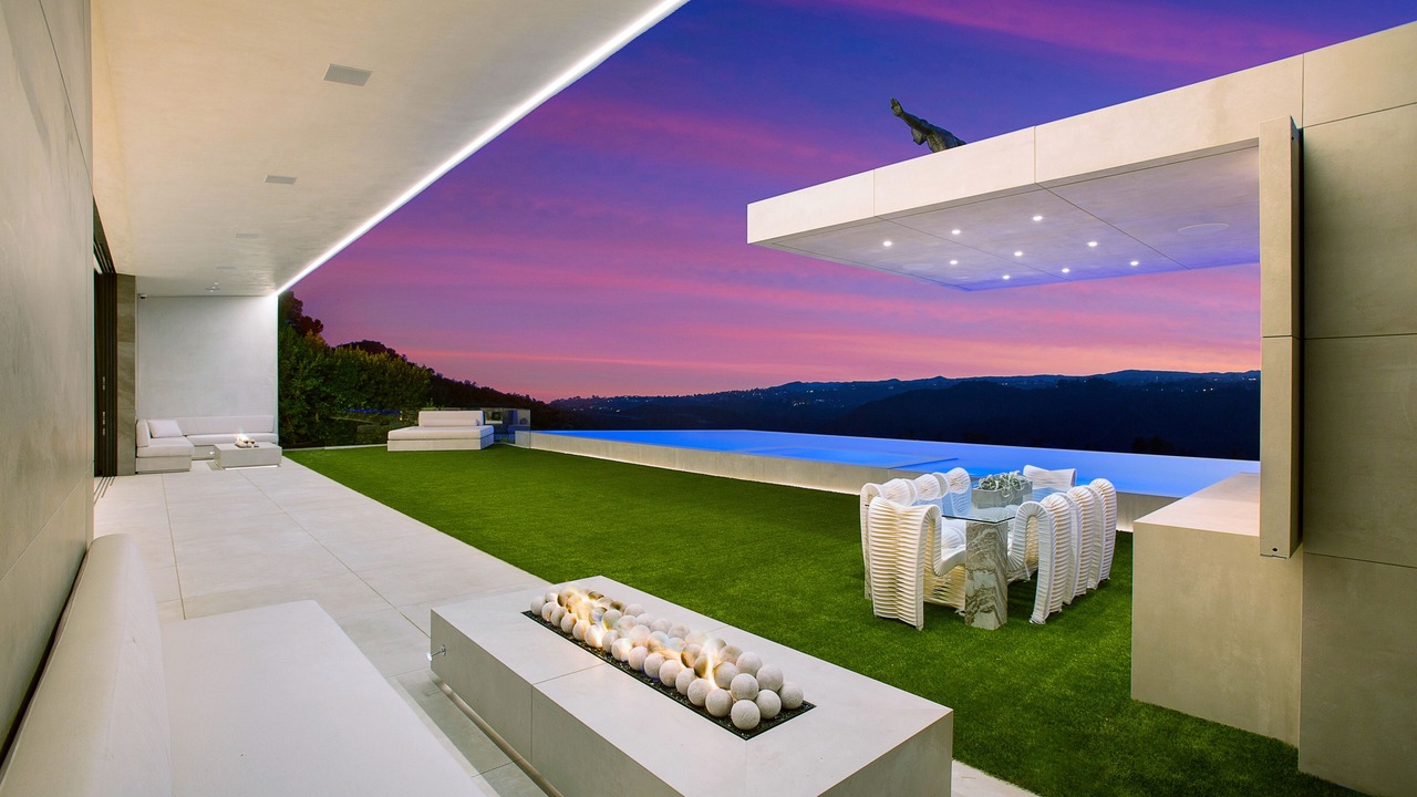 Photo of Outdoor in Beverly Hills
