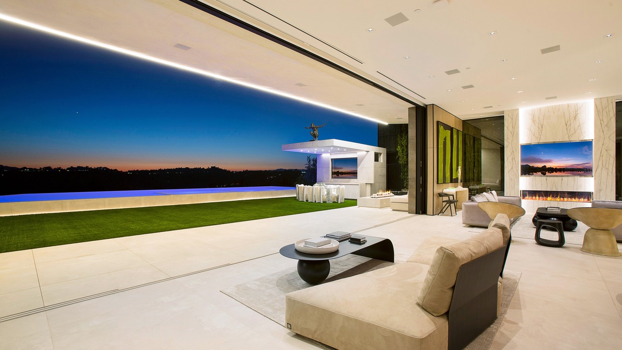Photo of Outdoor in Beverly Hills