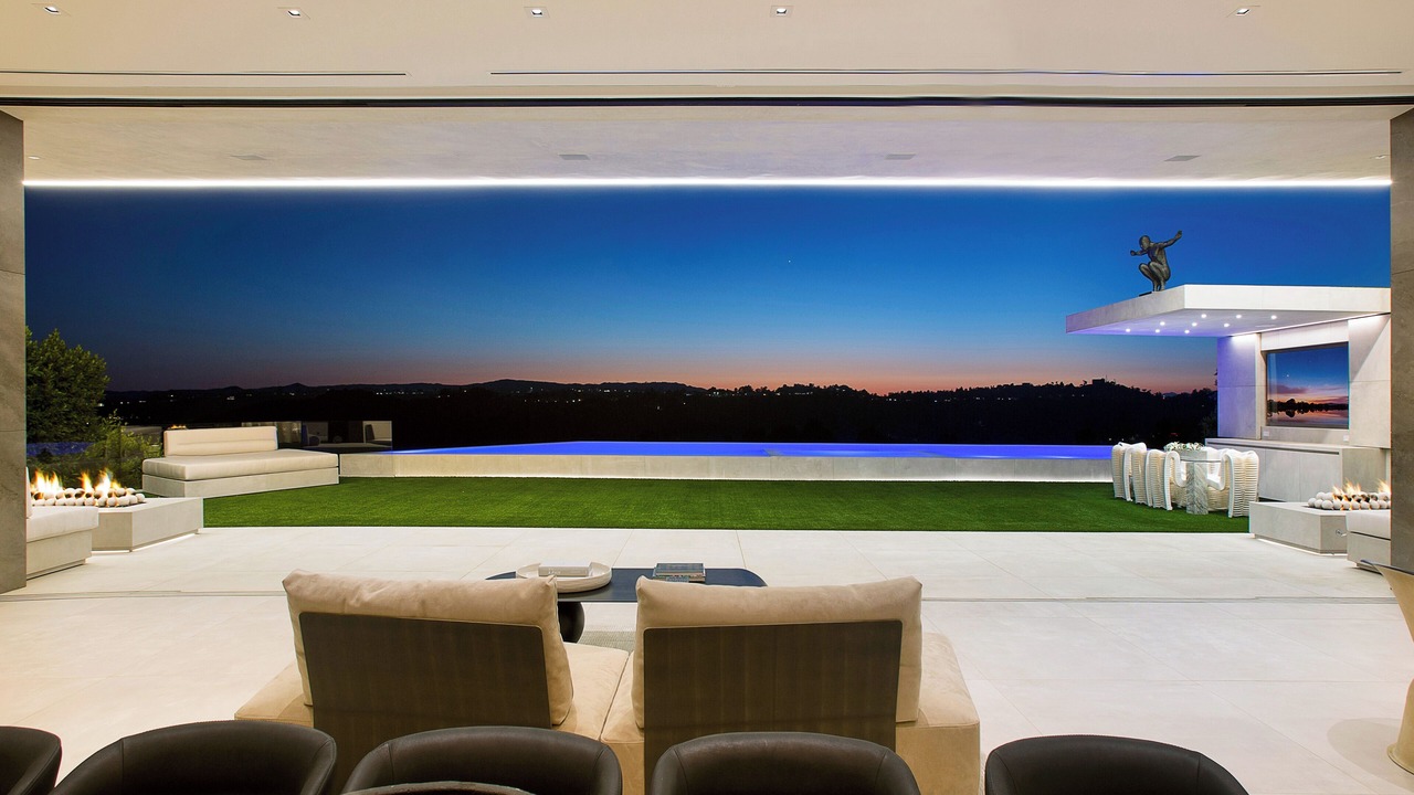 Photo of Outdoor in Beverly Hills