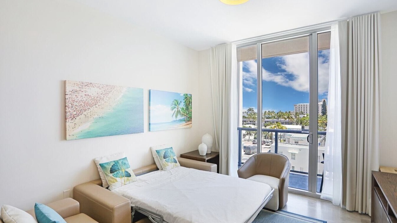 Photo of Bedroom in Hollywood