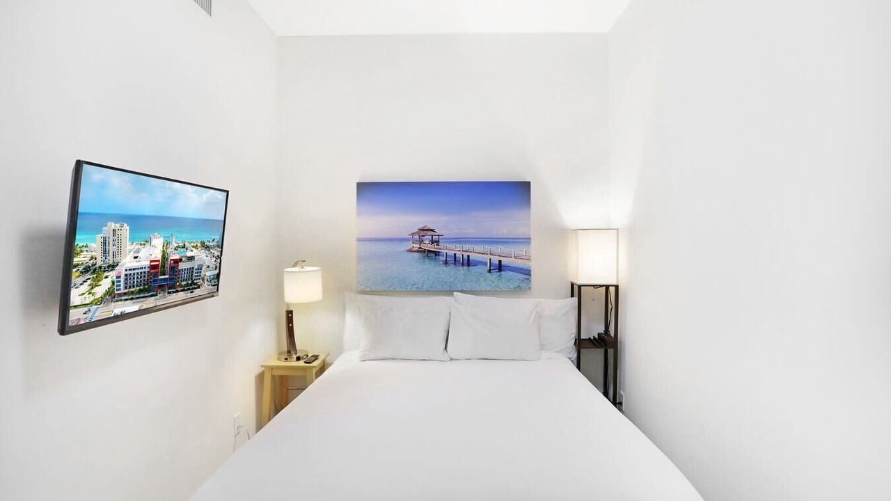 Photo of Bedroom in Hollywood