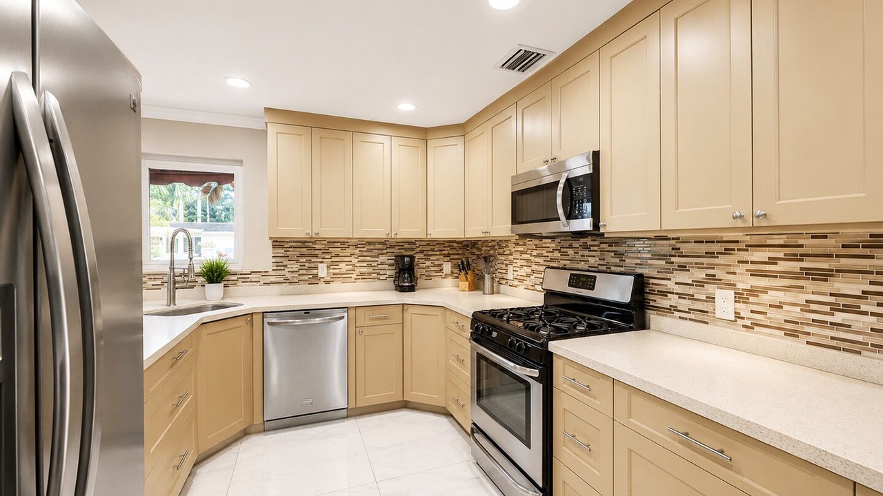 Photo of Kitchen in Hollywood Lakes