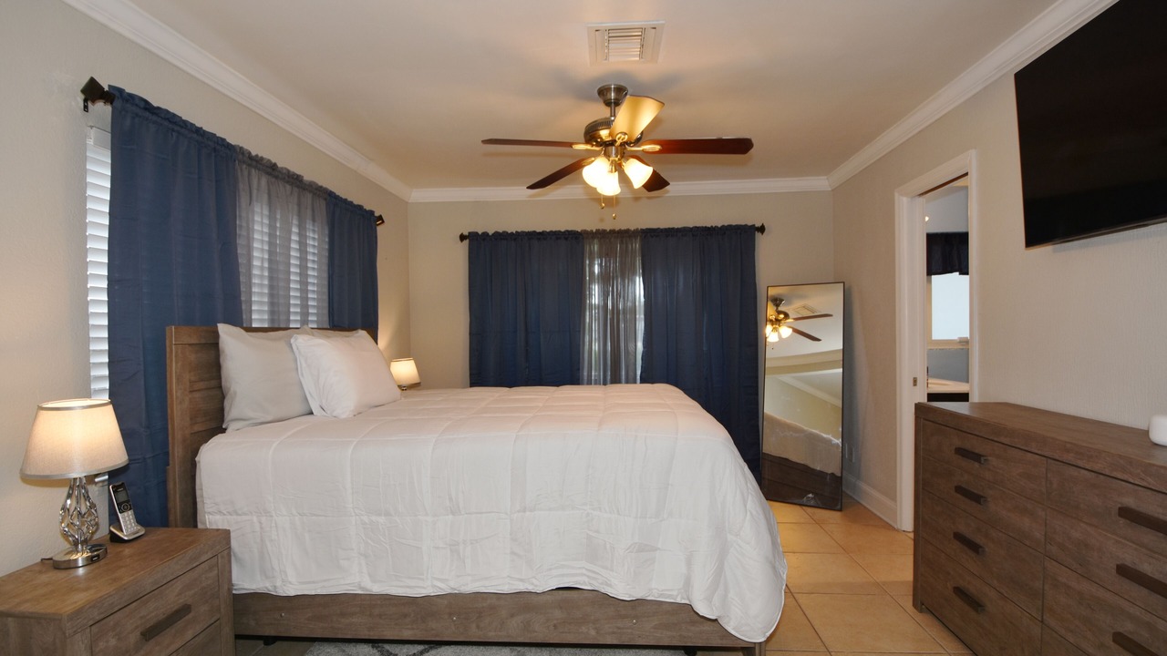 Photo of Bedroom in Riverside Park