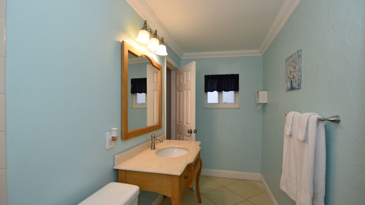 Photo of Bathroom in Riverside Park