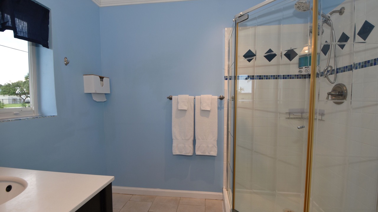 Photo of Bathroom in Riverside Park