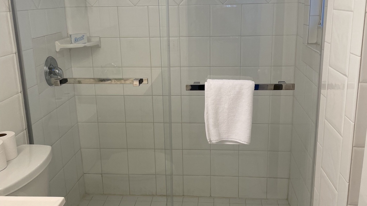 Photo of Bathroom in Galt Mile