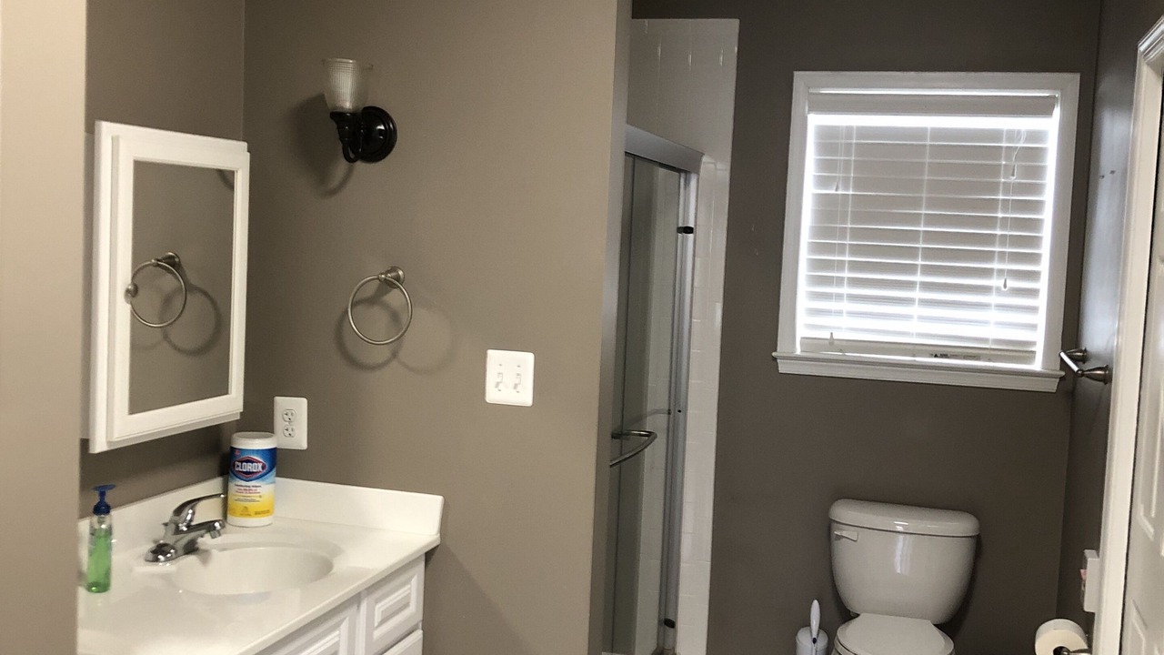 Photo of Bathroom in Etlan