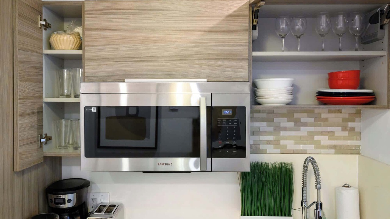 Photo of Kitchen in Flamingo/Lummus