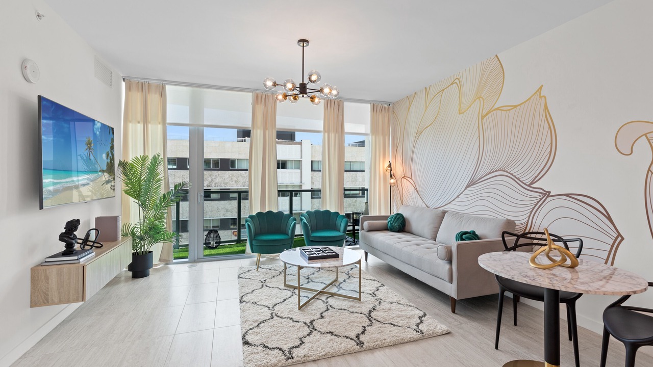 Photo of Livingroom in Northeast Miami