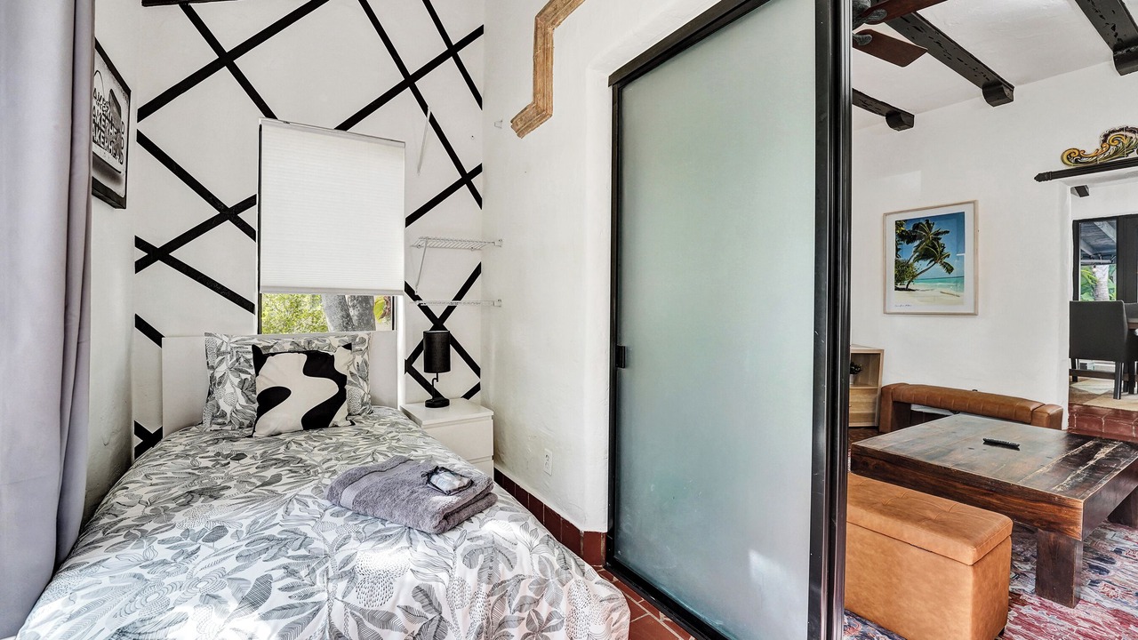 Photo of Bedroom in South Lake