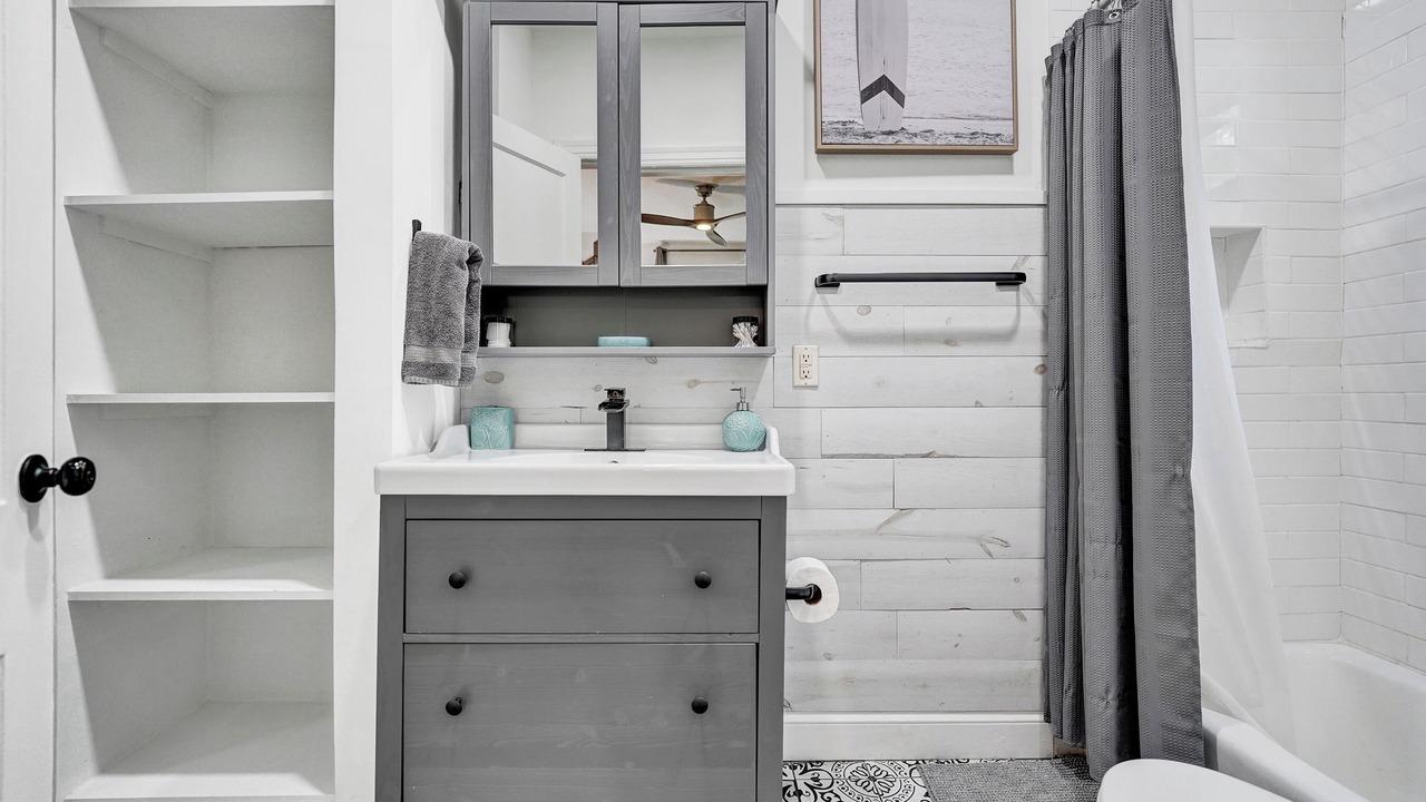 Photo of Bathroom in South Lake