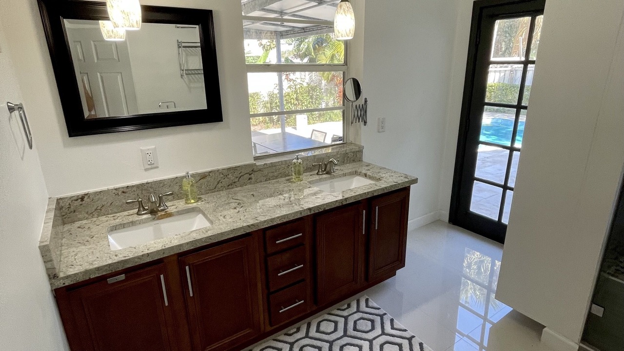 Photo of Bathroom in Shady Banks
