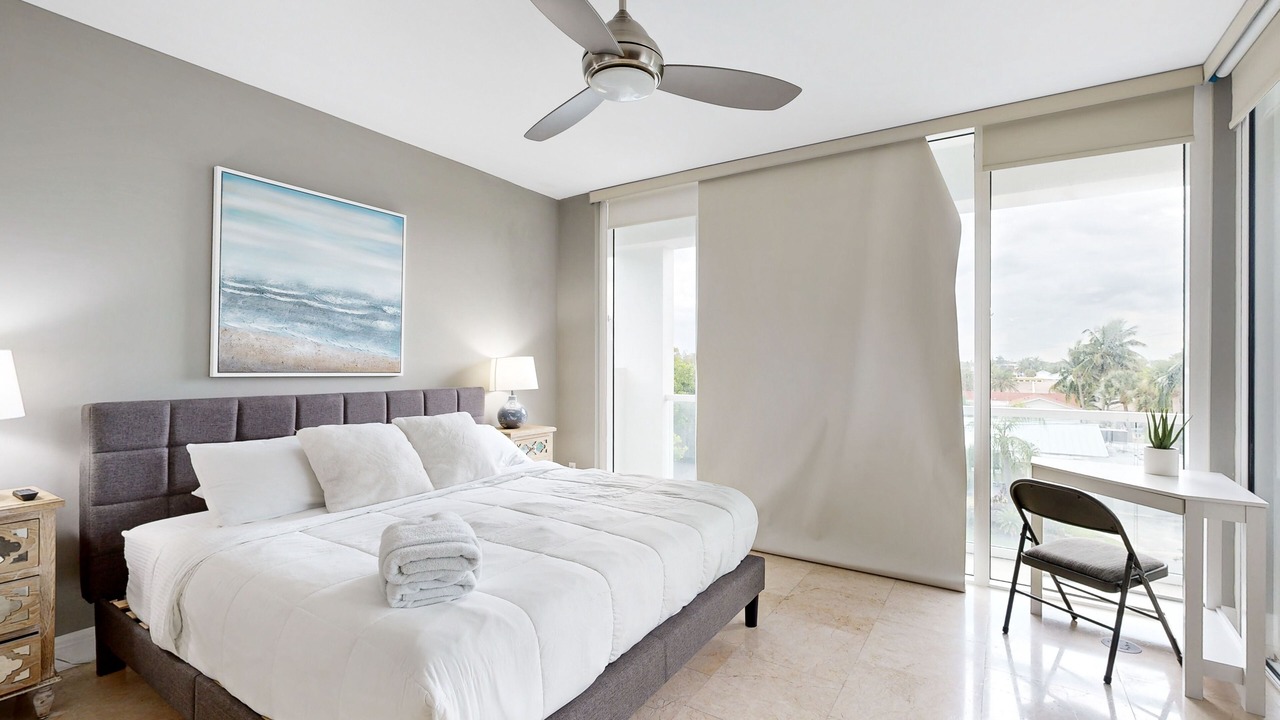 Photo of Bedroom in Deerfield Beach