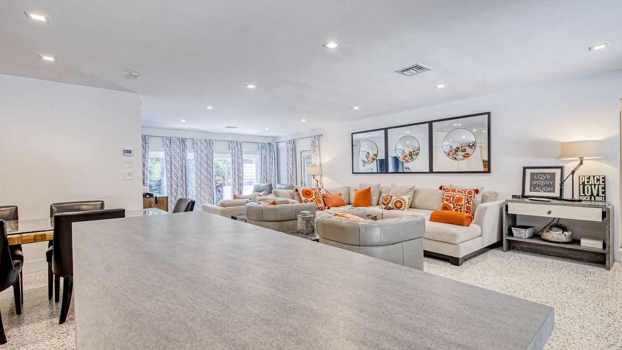 Photo of Livingroom in Wilton Manors