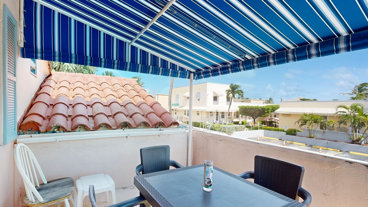Photo of Outdoor in Hollywood
