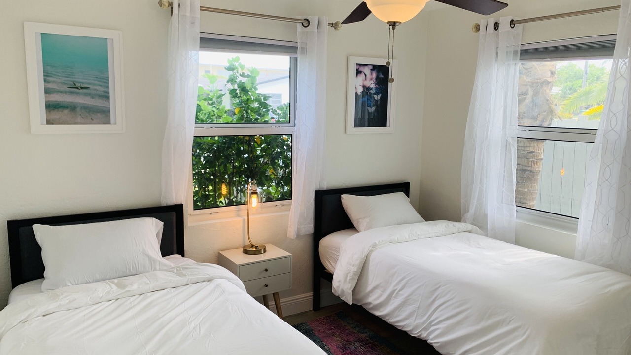 Photo of Bedroom in Dania Beach