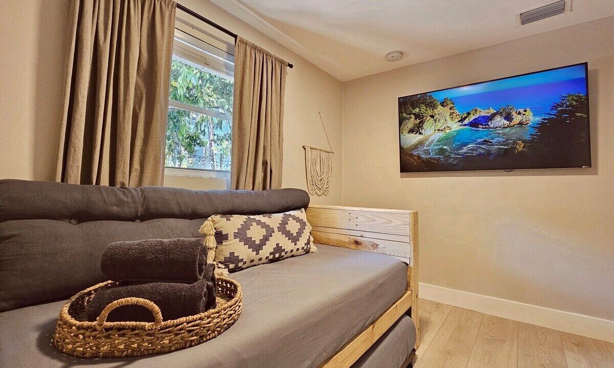 Photo of Livingroom in River Oaks